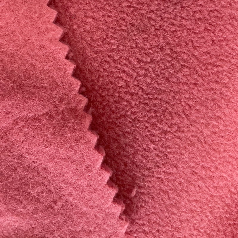 70% genbrugspoly 30% polyfleece fint stof